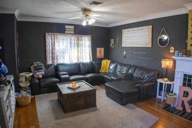 1229 CHRISTINE Street, Pampa, TX 79065