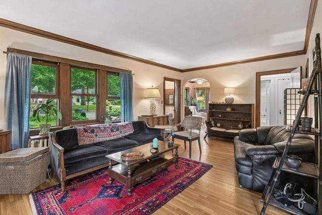 1908 E River Terrace, Minneapolis, MN 55414