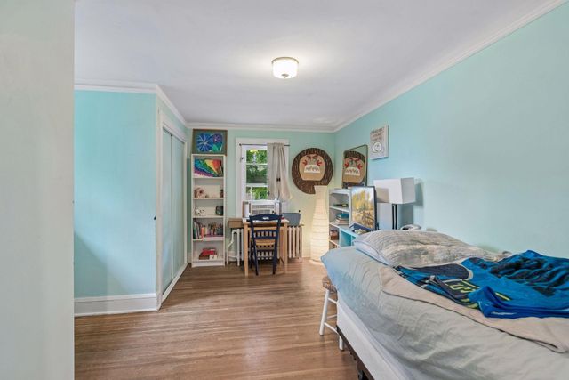 1908 E River Terrace, Minneapolis, MN 55414