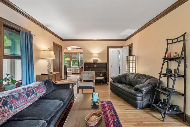 1908 E River Terrace, Minneapolis, MN 55414