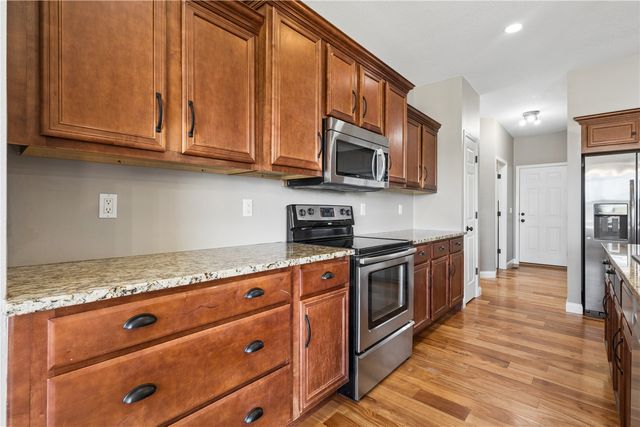 5012 Hay Field Court SW, Cedar Rapids, IA 52404