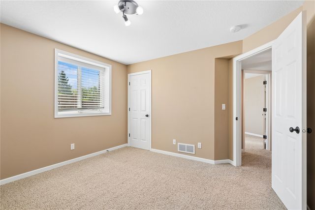 5012 Hay Field Court SW, Cedar Rapids, IA 52404