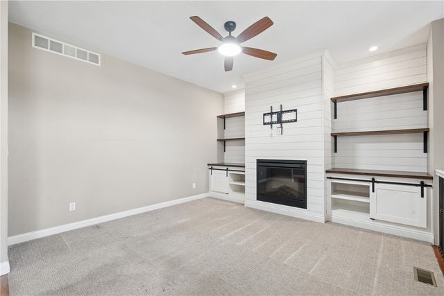 5012 Hay Field Court SW, Cedar Rapids, IA 52404