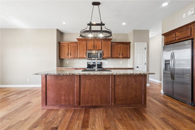 5012 Hay Field Court SW, Cedar Rapids, IA 52404