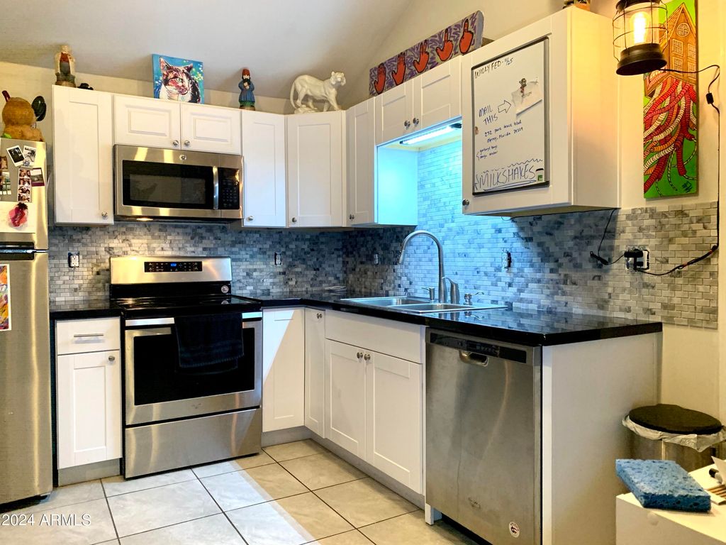 property-img