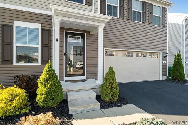 2 Stelle Street, Hamburg, NY 14075