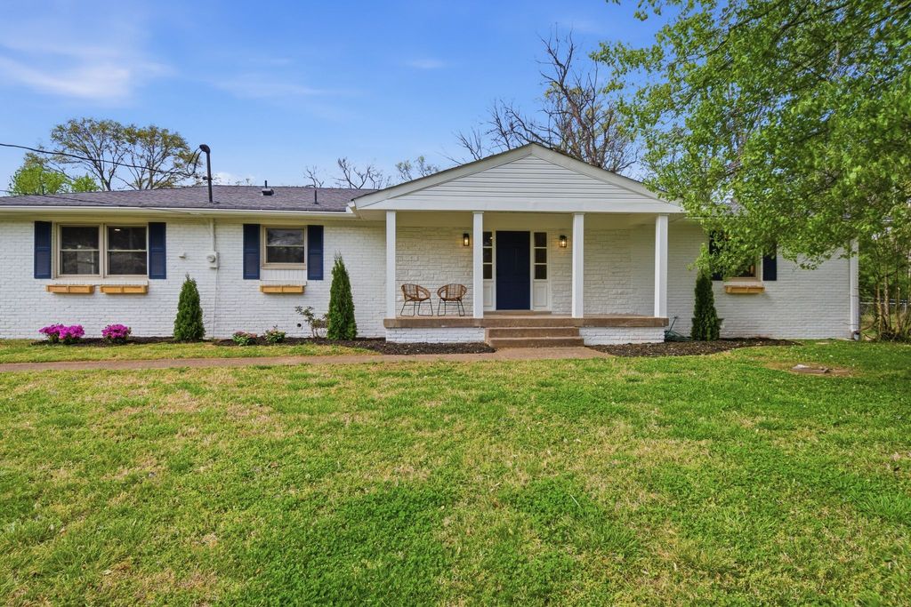 202 Harpeth Hills Dr, Franklin, TN 37069