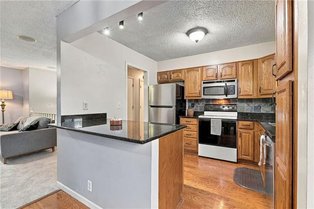 1112 Randall Road, Lawrence, KS 66049