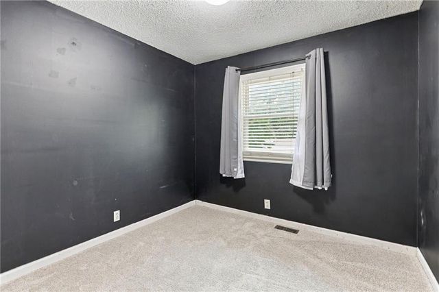 1112 Randall Road, Lawrence, KS 66049