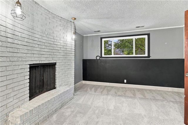1112 Randall Road, Lawrence, KS 66049