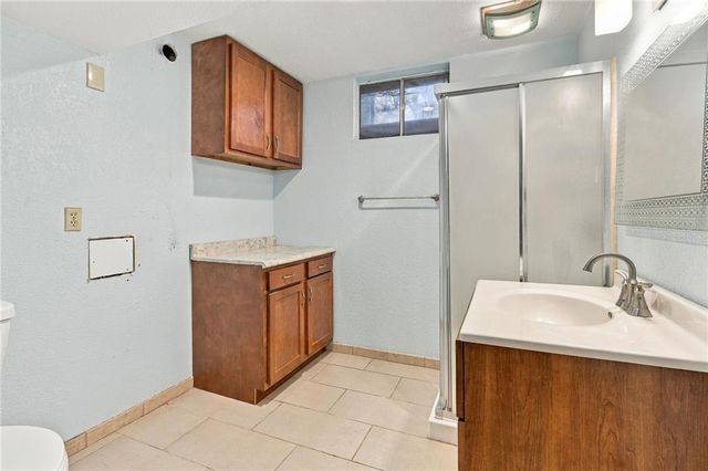 1112 Randall Road, Lawrence, KS 66049