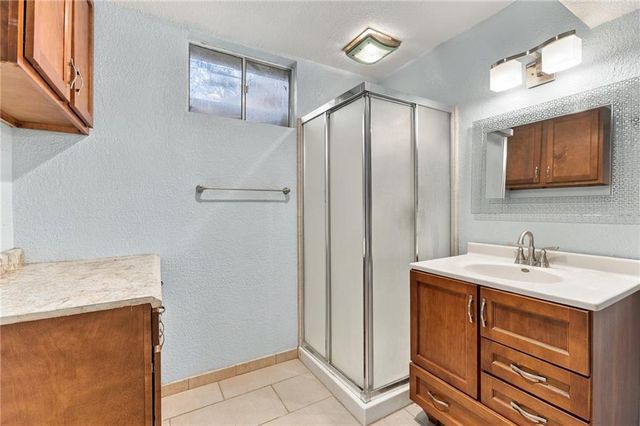 1112 Randall Road, Lawrence, KS 66049
