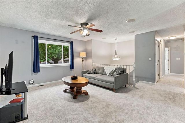 1112 Randall Road, Lawrence, KS 66049