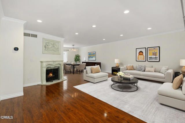 9503 Via Venezia, Burbank, CA 91504