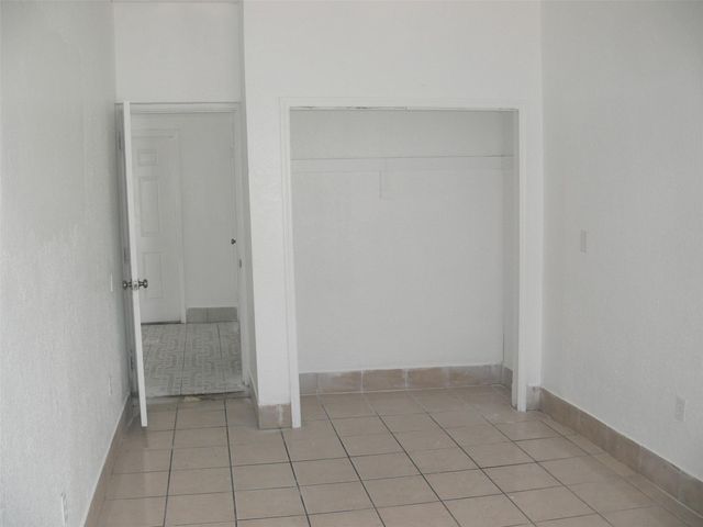 870 NW 84th Street, Miami, FL 33150