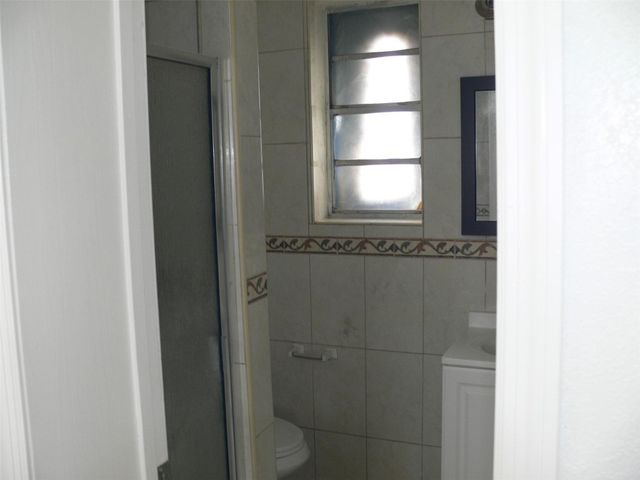 870 NW 84th Street, Miami, FL 33150