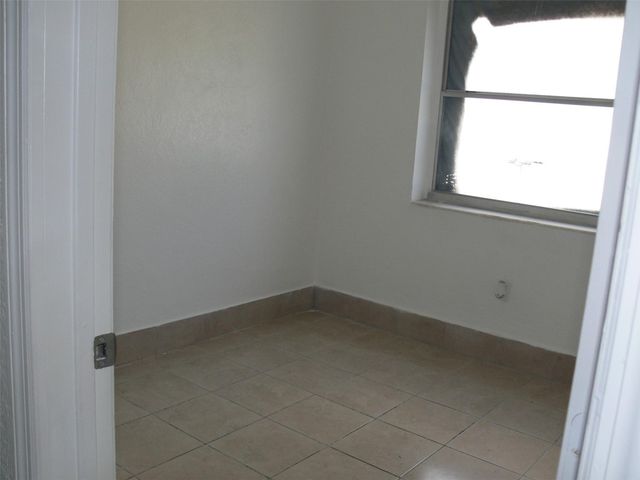 870 NW 84th Street, Miami, FL 33150