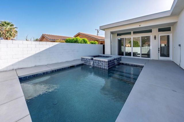 51304 Avenida Vallejo, La Quinta, CA 92253