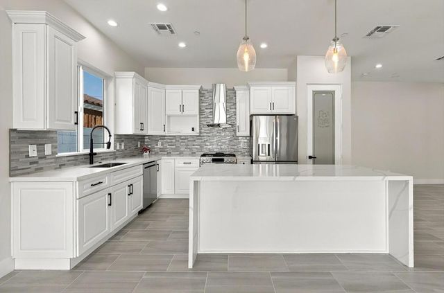 51304 Avenida Vallejo, La Quinta, CA 92253