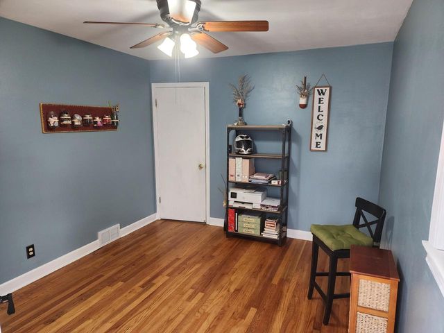 1323 Northview ROAD, Waukesha, WI 53188