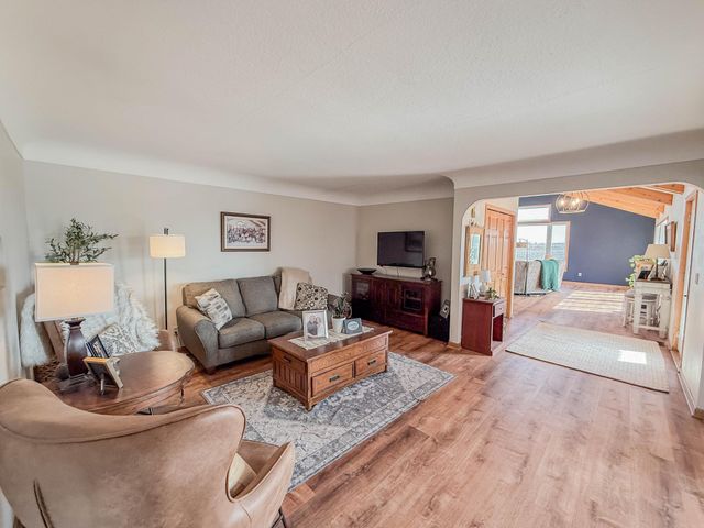 18522 15th Street SW, Blomkest, MN 56216