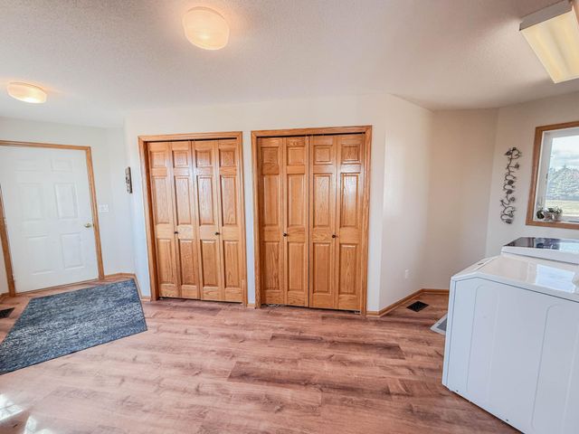 18522 15th Street SW, Blomkest, MN 56216