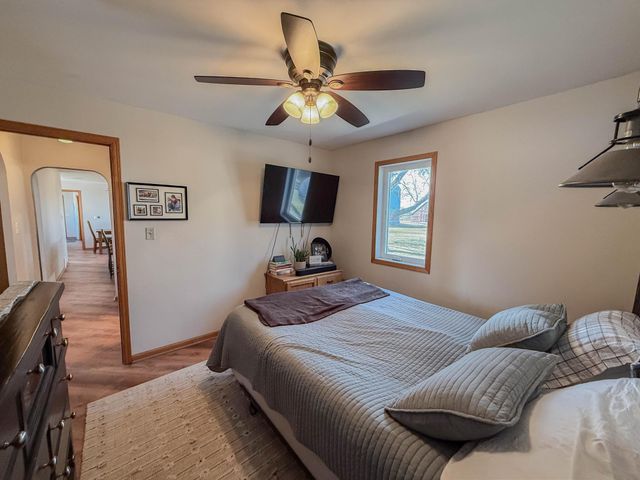 18522 15th Street SW, Blomkest, MN 56216