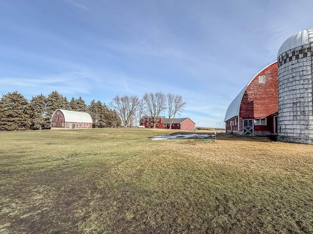 18522 15th Street SW, Blomkest, MN 56216