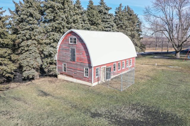 18522 15th Street SW, Blomkest, MN 56216