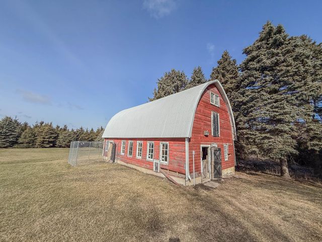 18522 15th Street SW, Blomkest, MN 56216