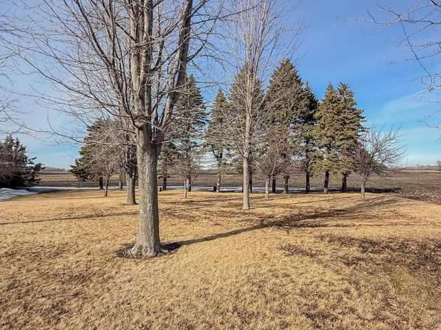 18522 15th Street SW, Blomkest, MN 56216