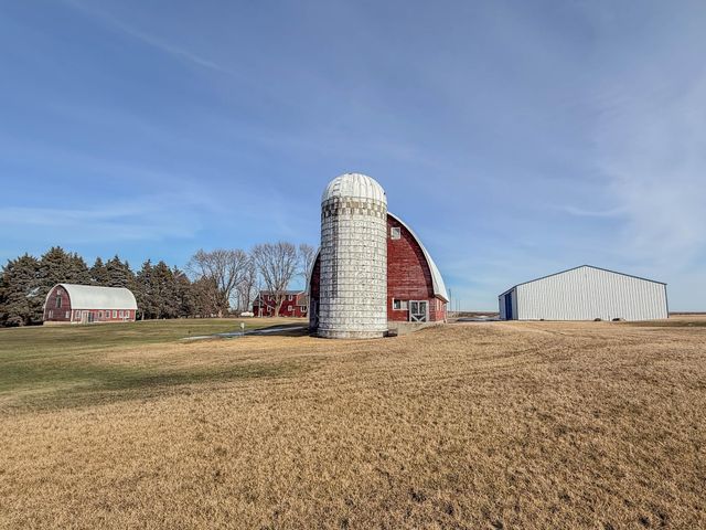 18522 15th Street SW, Blomkest, MN 56216