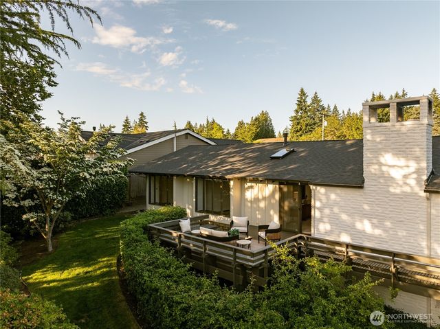3853 81st Avenue SE, Mercer Island, WA 98040