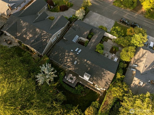 3853 81st Avenue SE, Mercer Island, WA 98040