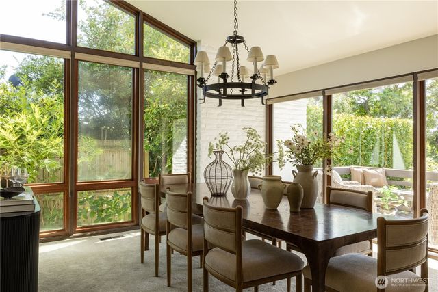 3853 81st Avenue SE, Mercer Island, WA 98040