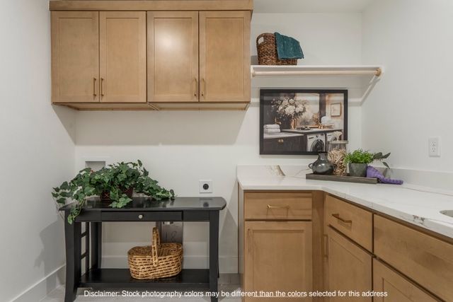 9242 S Pleasant Valley Road, Gentry, AR 72734