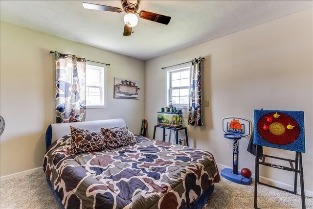 615 E 57th St S, Wichita, KS 67216