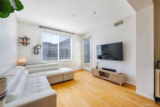 1801 E Katella 4130, Anaheim, CA 92805