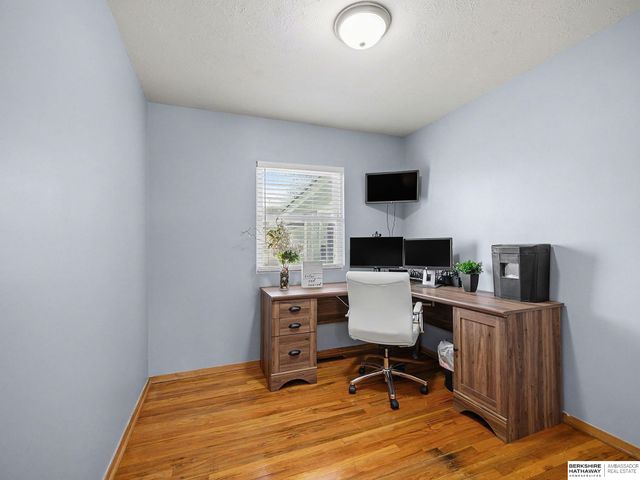 12116 Grover Street, Omaha, NE 68144