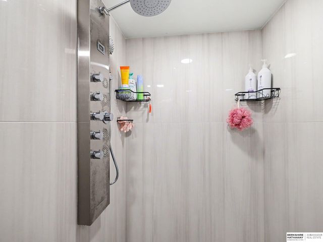 12116 Grover Street, Omaha, NE 68144