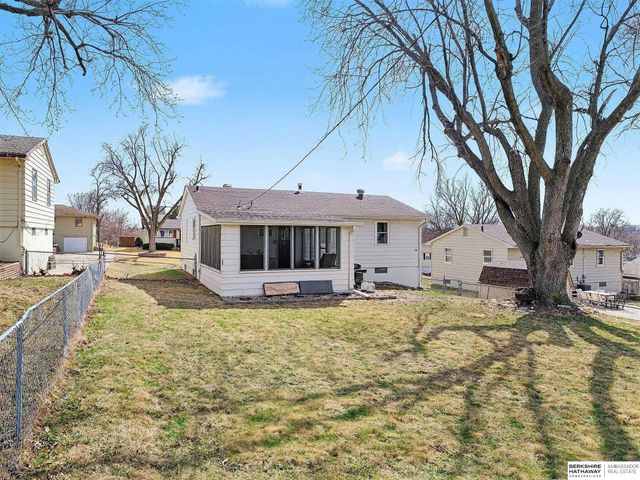 12116 Grover Street, Omaha, NE 68144