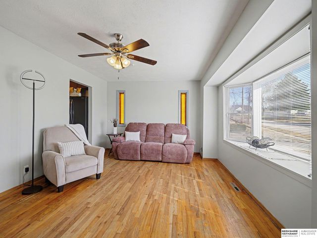 12116 Grover Street, Omaha, NE 68144