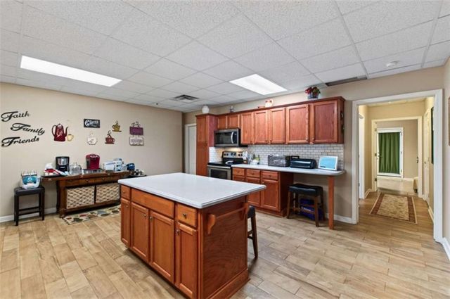 5335 N Helton Road, Winston, GA 30187