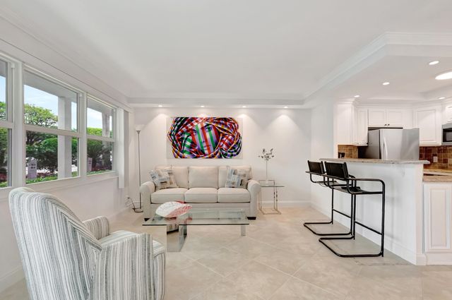 1072 Yarmouth D, Boca Raton, FL 33434