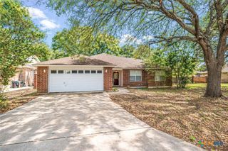 233 Hilltop Drive, Seguin, TX 78155