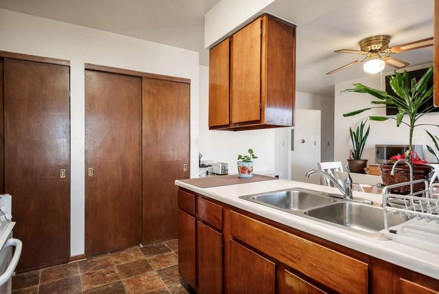 602 W Hilltop Trail, Fort Atkinson, WI 53538