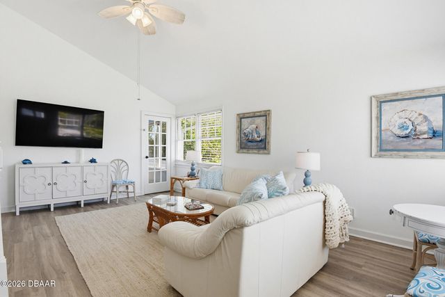 405 Wisteria Road, Daytona Beach, FL 32118