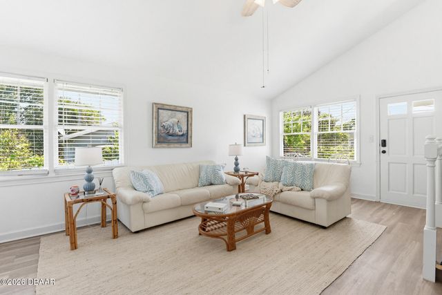 405 Wisteria Road, Daytona Beach, FL 32118