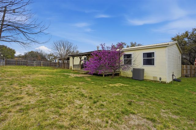 557 Farm to Market 3003, Graham, TX 76450