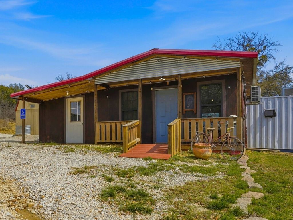 557 Farm to Market 3003, Graham, TX 76450